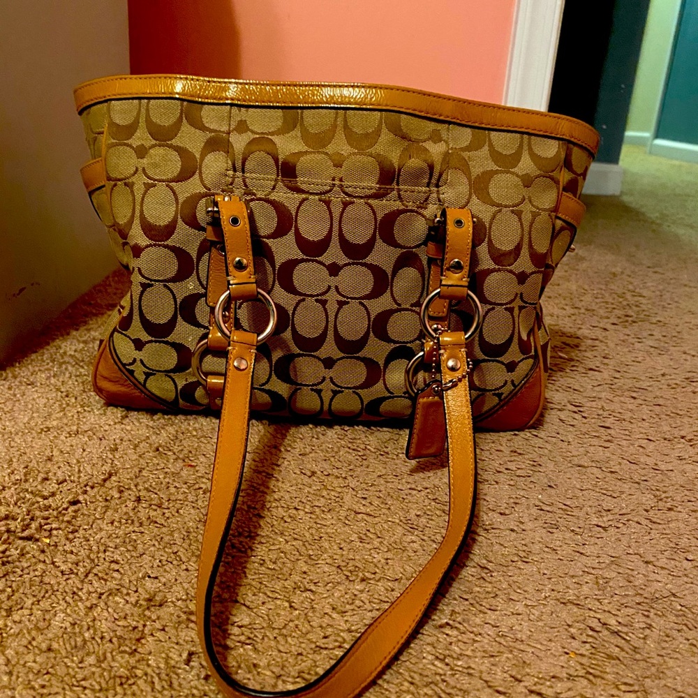 Authentic Coach Signature Khaki Gallery - Gem